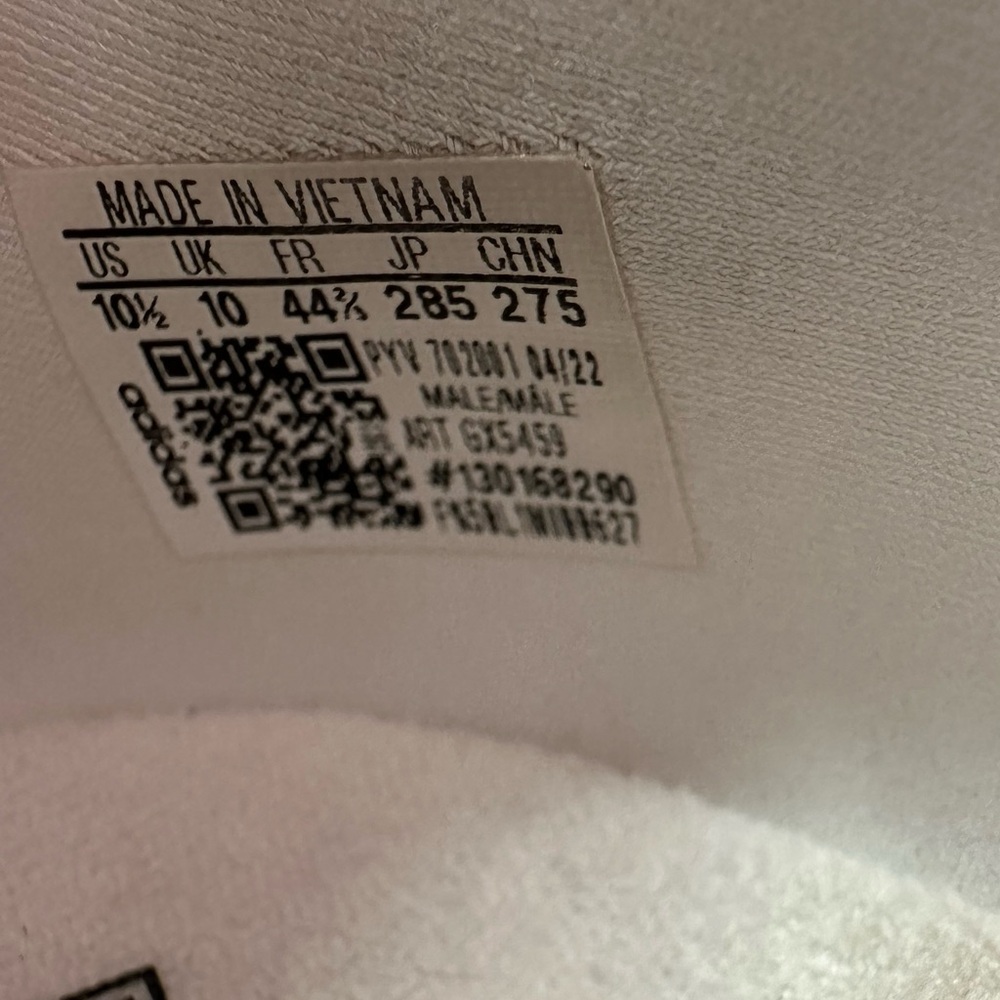 Adidas Ultraboost shoes - Picture 6 of 7